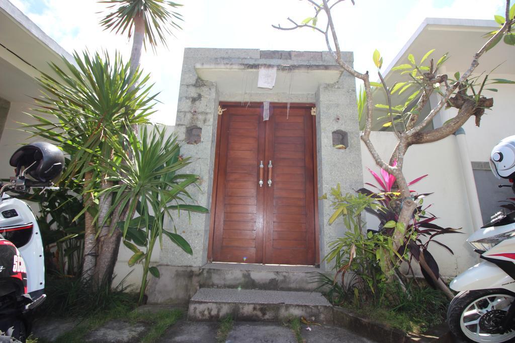 Kubu Manik Homestay *